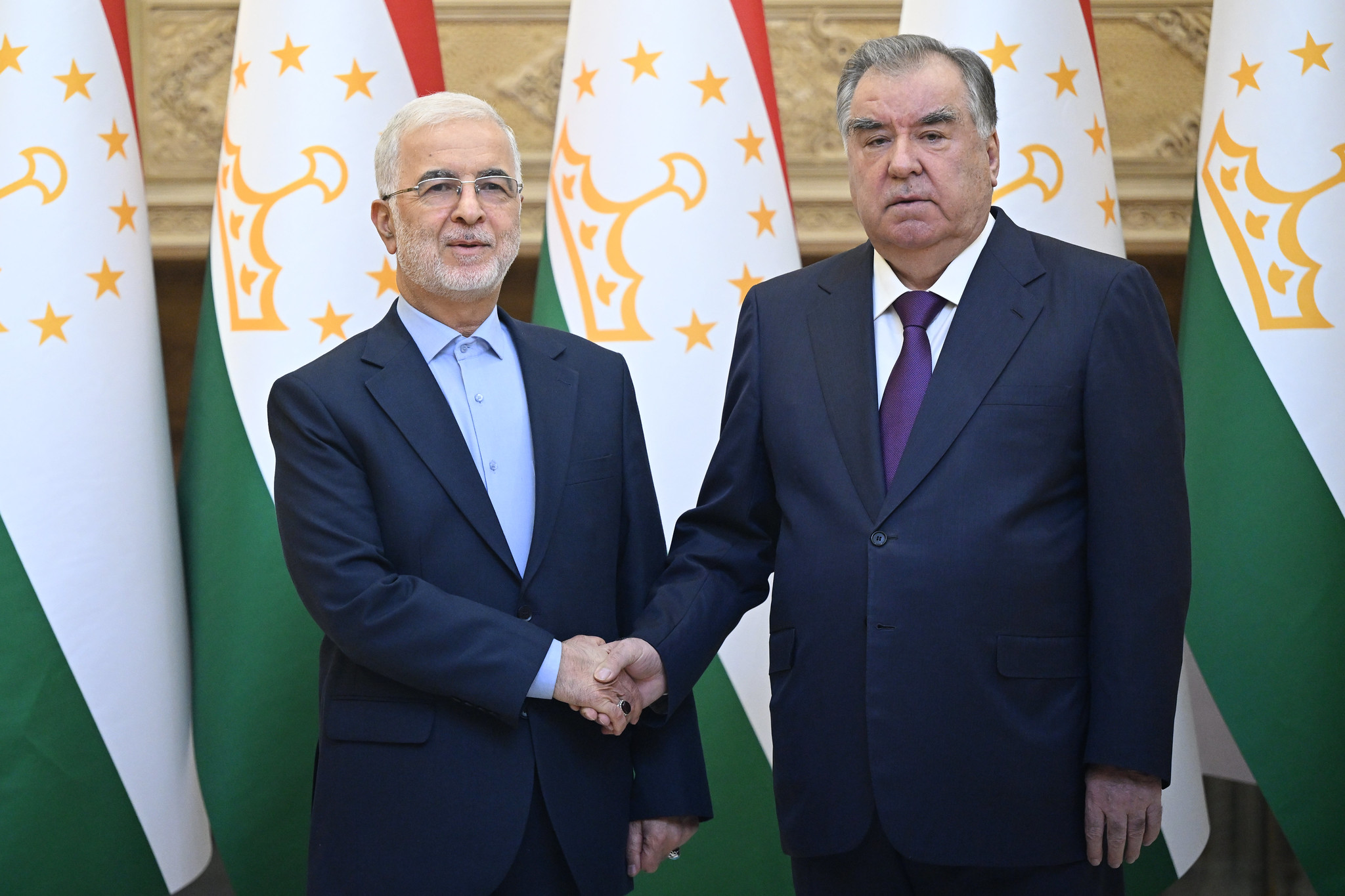 Pakistan Navigates High-Stakes Mediation Between Tehran and Washington